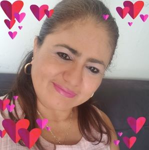 Meet your Posher, Gloria